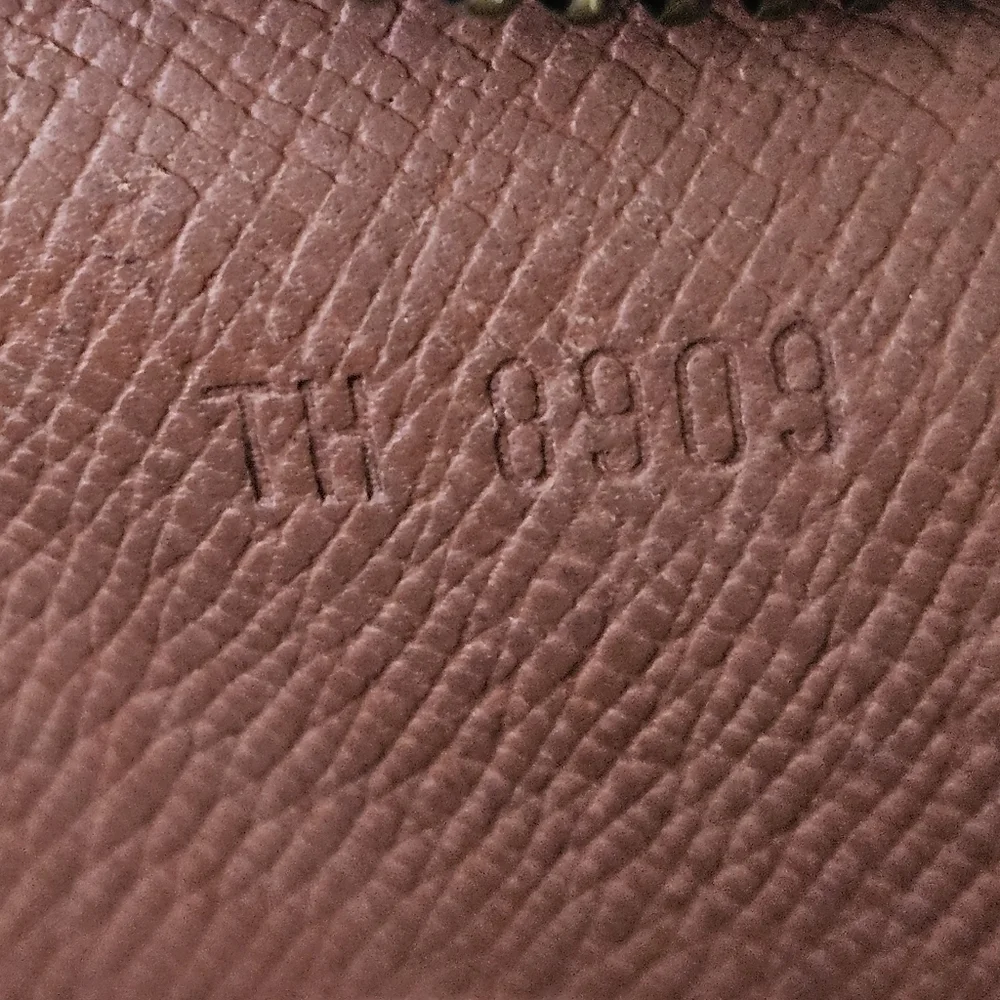 Louis Vuitton 1989 Compiege 23 Clutch Handbag in Monogram Canvas and Leather